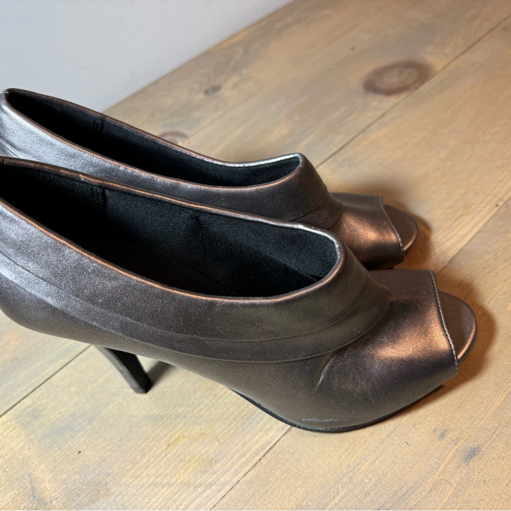 Fioni pumps